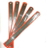 PENGGARIS BESI no-image