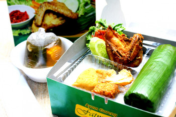 Paket Nasi Timbel Ayam Komplit ( Ayam Kampung )