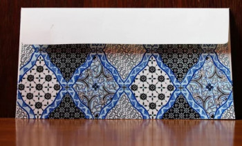 Amlop batik ukuran sedang