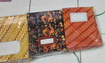 Map batik bahan karton
