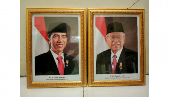 Poster Foto Presiden dan Wakil Presiden