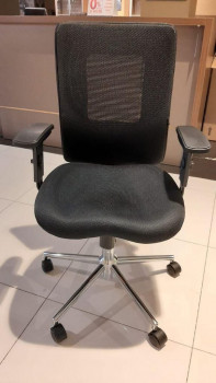 Informa Roes 162 kursi kantor sandaran rendah