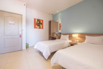 FULLBOARD TWIN MEETING PACKAGE