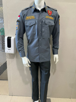 Pakaian Dinas Lapangan Satlinmas