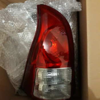 lampu belakang kiri  atau kanan avanza xenia 2012 2013 2014 2015 Ori