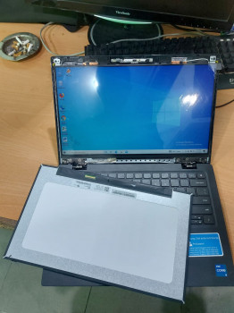 perbaikan komputer dan leptop / ganti lcd