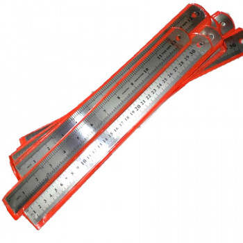 Penggaris Besi